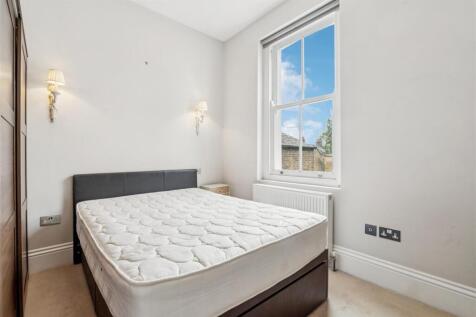Chiswick Lane W4