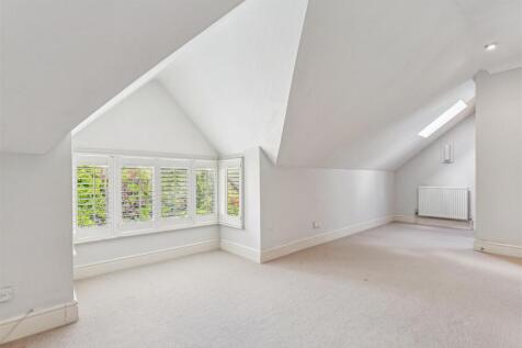 Braid Court, W4 - FOR SALE