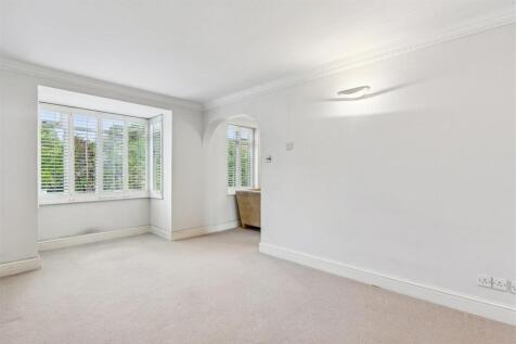 Braid Court, W4 - FOR SALE