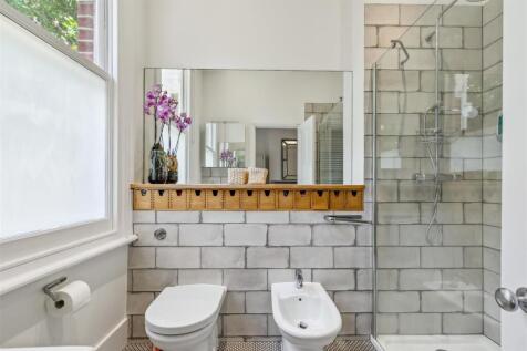 Prebend Gardens, W4 - FOR SALE