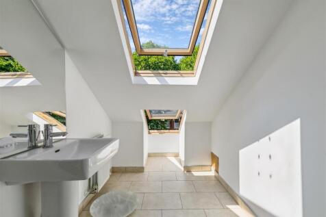 Prebend Gardens, W4 - FOR SALE