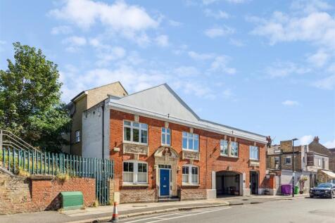 Thames Road, Chiswick, London W4