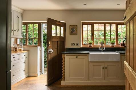 South Parade, W4 - FOR SALE