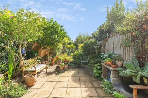 Spring Grove, W4 - FOR SALE