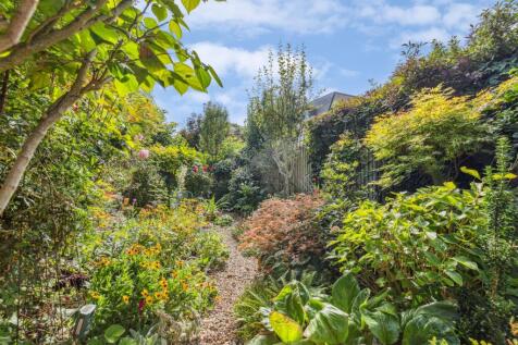 Spring Grove, W4 - FOR SALE