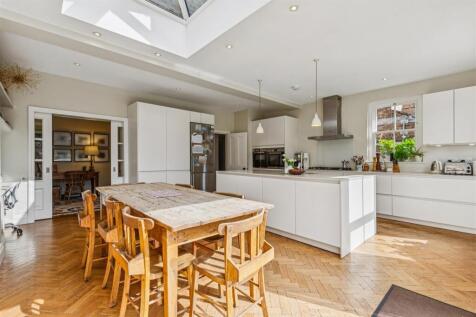 Wilmington Avenue, W4 - FOR SALE