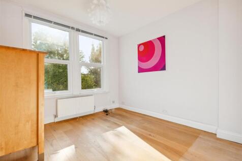 17 Kent Road W4 5EY-8.jpg