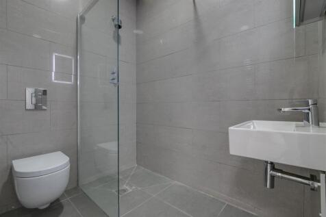 Chiswick High Road 182 TFF-4.jpg