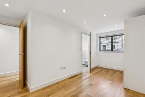 Chiswick Road - FOR SALE