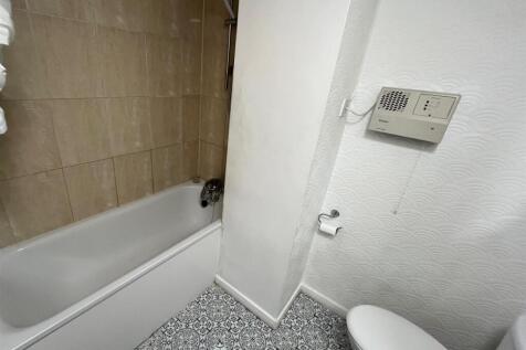 Bathroom, Park Court, Eden Harper Battersea