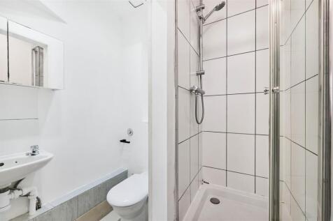 Shower 3, Lockington Road, Eden Harper Battersea