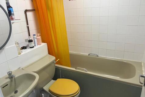 Bathroom, Arthur Court, Eden Harper SW11