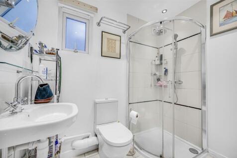 Bathroom 2, Macduff Road, Eden Harper SW11