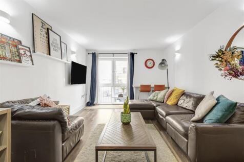 Reception, Drapers Court, Eden Harper SW11