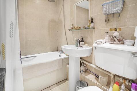 Bathroom, Gowrie Road, Eden Harper Battersea