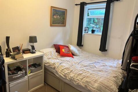 Second Bedroom, Tennyson Street, Battersea