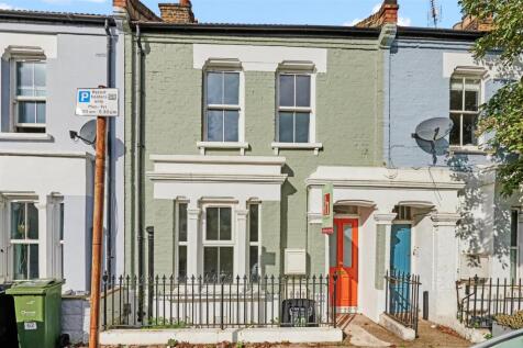 Crimsworth Road, Eden Harper