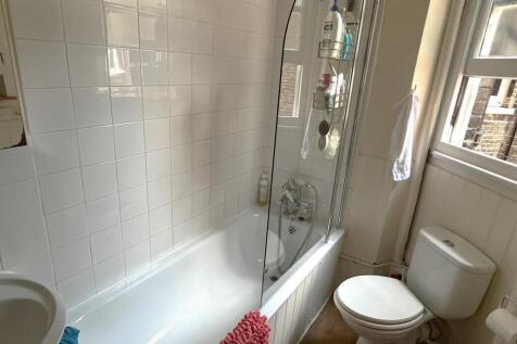 Bathroom, Albert Palace Mansions, Eden Harper SW11