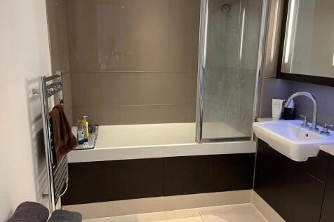 Bathroom, Spinnaker House, Eden Harper
