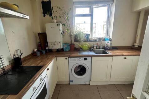 Kitchen, Macdonald House, Eden Harper