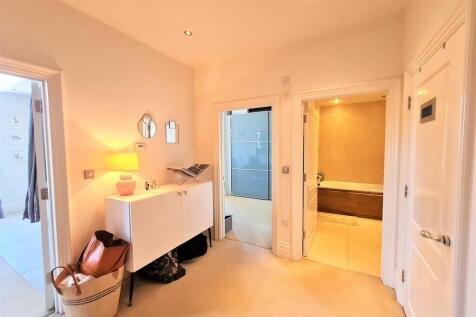 Balfour House, Hallway, Eden Harper SW11