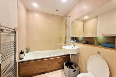Balfour House, Bathroom, Eden Harper SW11
