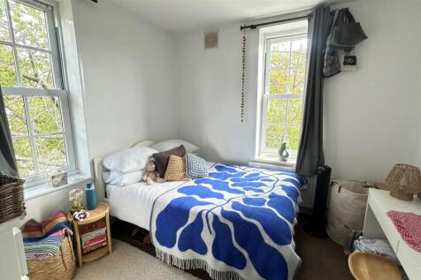 Wenham, Bedroom 1, EH.jpg