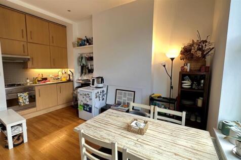 Living room - Queenstown road.jpg