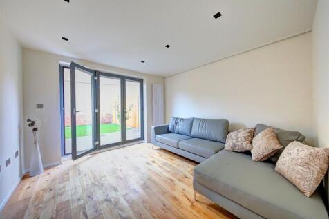 Oak terrace living room