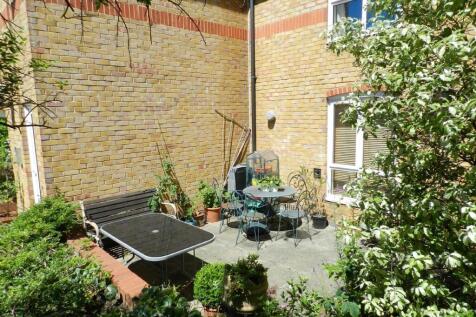 Belgrave Court SW8.jpg