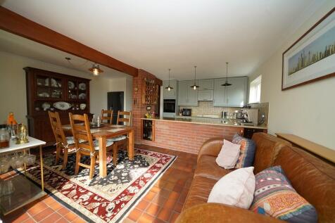 Family room/Livin...