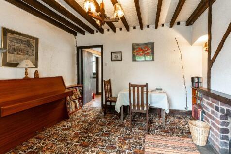 Dining Room/Snug
