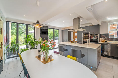 The Kitchen Diner
