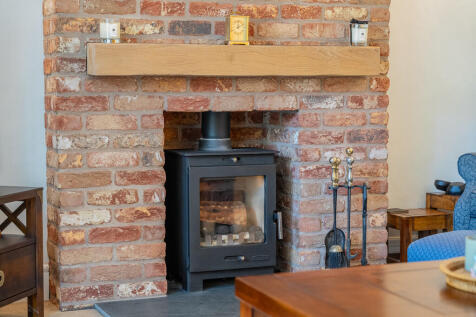 Living Room/Snug