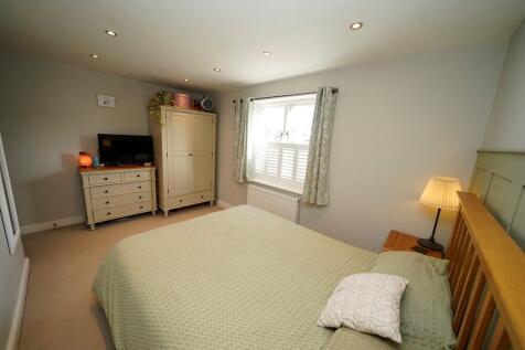 Master bedroom b