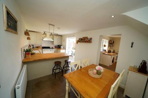 Kitchen Diner 1