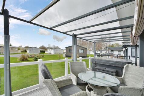 Sitting area and decking
