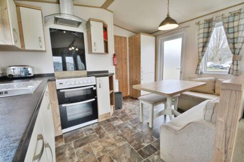 Well equipped kitchen
