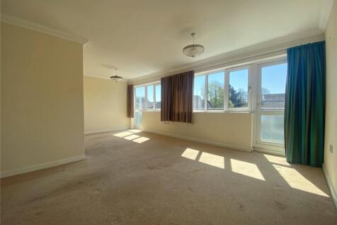 Sitting/Dining Room