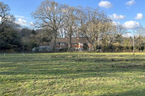 Paddock To House