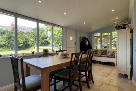 Breakfast Room