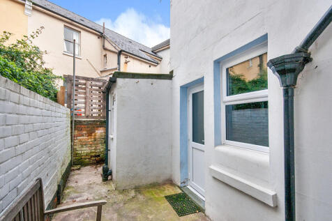 Rear Courtyard