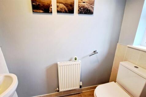Cloakroom/Wc