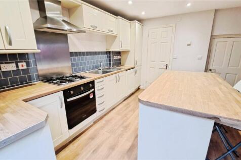Living Room/Kitchen