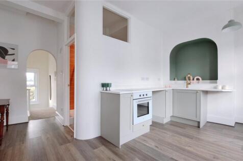 Living Room/Kitchen