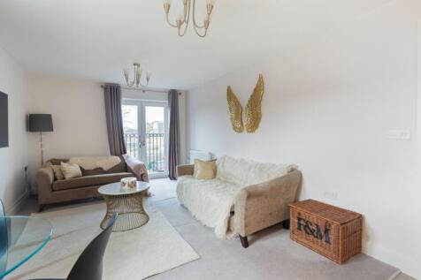 Living Room (1)