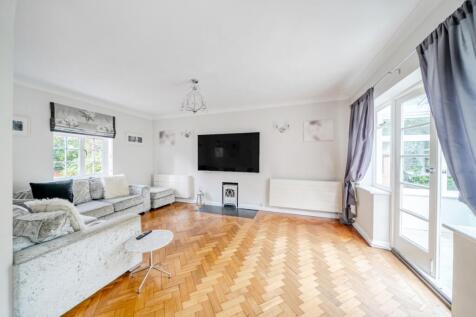 1376470-14-690b38...