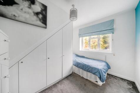 1376470-6-690b36c...