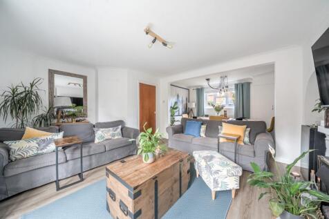 1356040-9-68d2819...