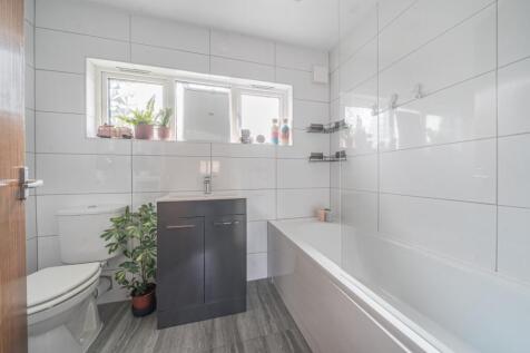 1356040-4-68d280b...